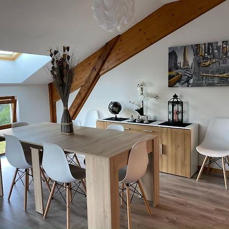 Appartement Lumineux Avec Vue Sur Les Montagnes Morbier Eksteriør billede